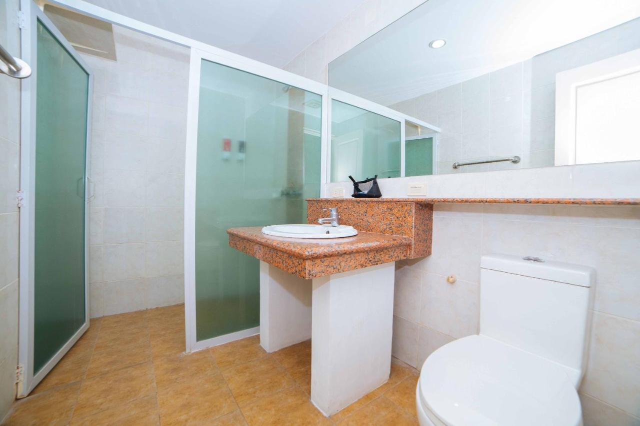 RedDoorz Premium @ Korea Town Angeles City Zewnętrze zdjęcie