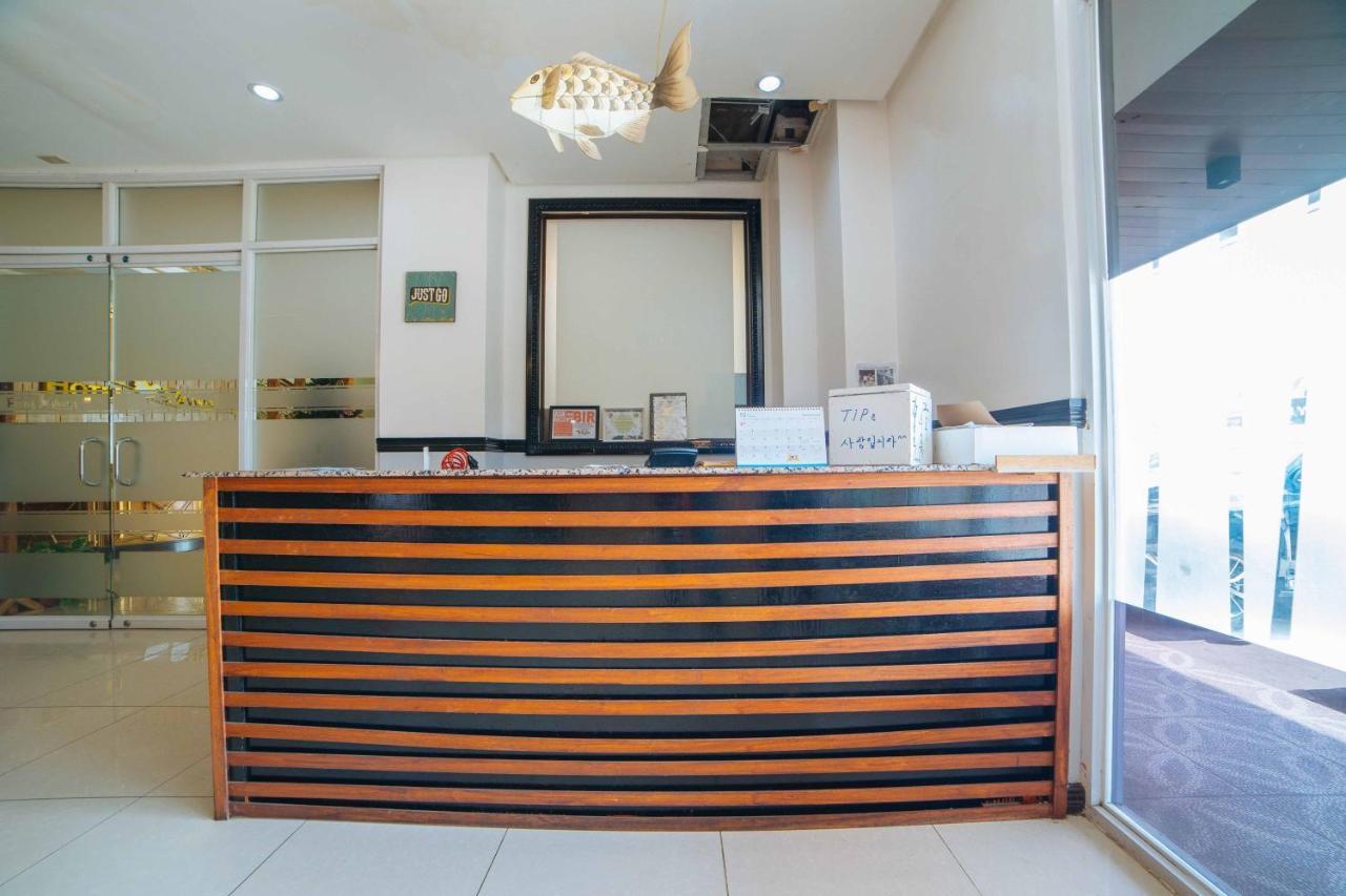 RedDoorz Premium @ Korea Town Angeles City Zewnętrze zdjęcie