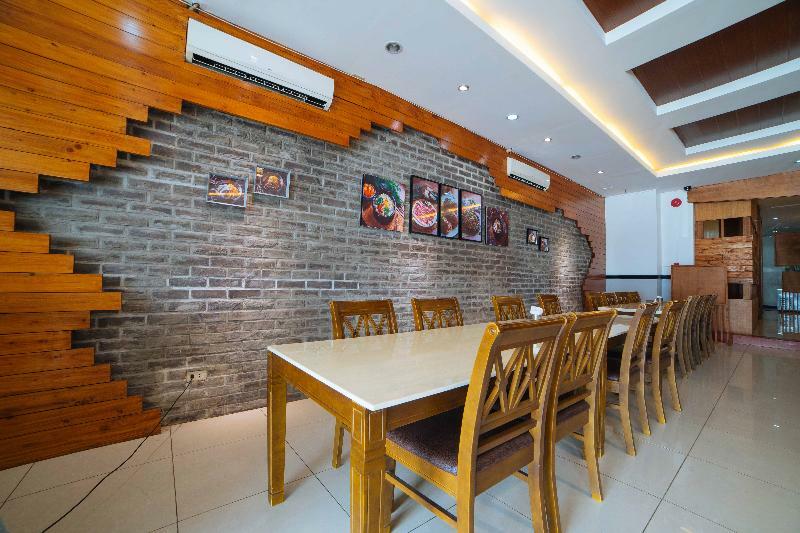RedDoorz Premium @ Korea Town Angeles City Zewnętrze zdjęcie